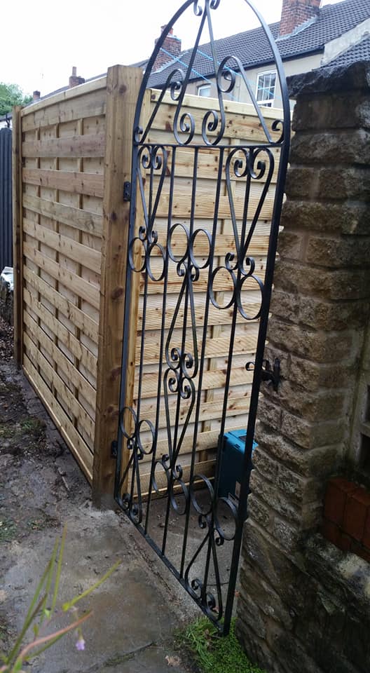 Double Paling Wooden Fence Panels Sheffield